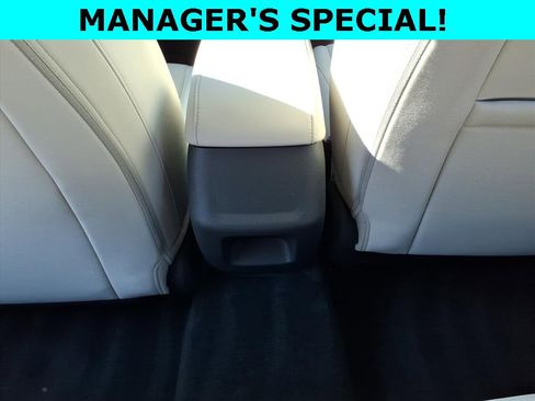 Used 2023 Hyundai Sonata SEL w/ Winter Weather Package image 17