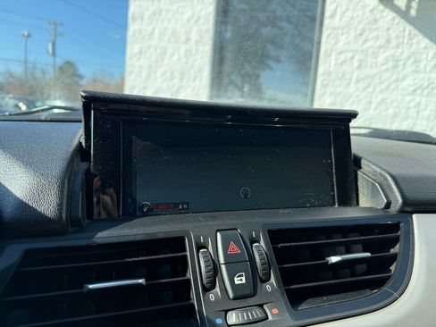 Used 2015 BMW Z4 sDrive28i image 9