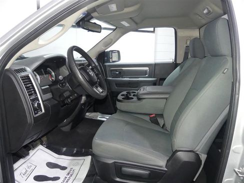 Used 2016 RAM 2500 Tradesman w/ Chrome Appearance Group image 18