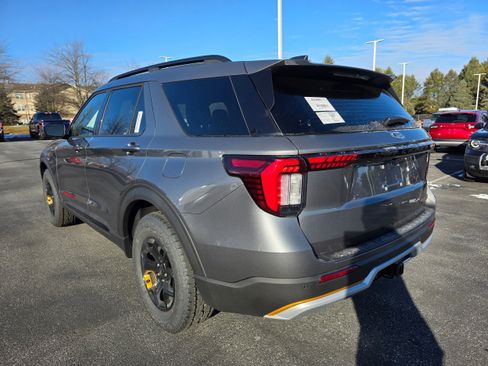 New 2026 Ford Explorer Tremor image 3