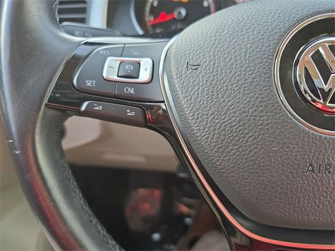 Used 2018 Volkswagen Atlas SE image 21