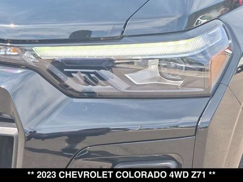 Used 2023 Chevrolet Colorado Z71 w/ Z71 Convenience Package 2 AWD/4WD image 17