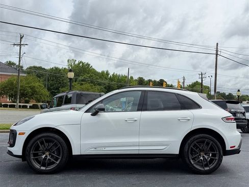 Used 2023 Porsche Macan Turbo AWD/4WD image 4