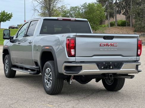 New 2026 GMC Sierra 2500 SLE w/ SLE Value Package; AWD/4WD image 15