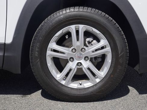 Used 2020 GMC Terrain SLE image 10