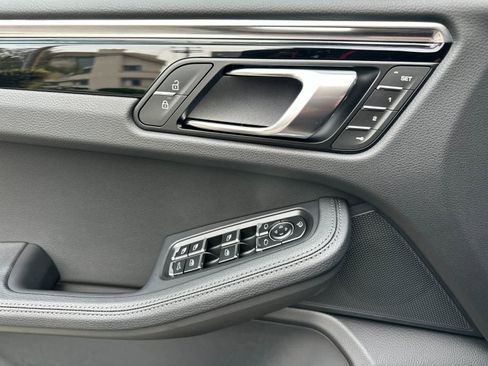 New 2026 Porsche Macan AWD/4WD image 12