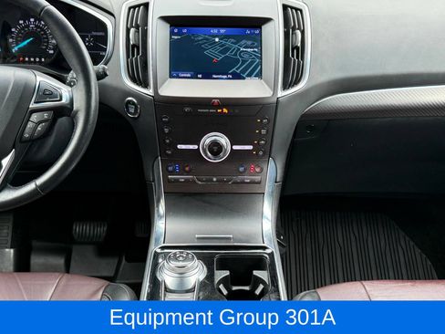Used 2020 Ford Edge Titanium w/ Equipment Group 301A AWD/4WD image 26