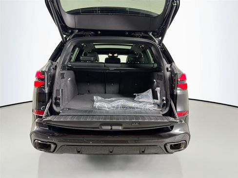 New 2026 BMW X5 xDrive40i w/ M Sport Package AWD/4WD image 54