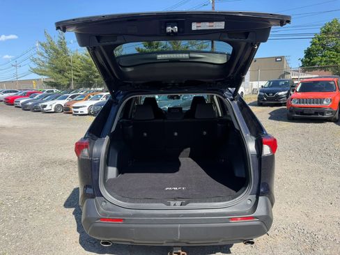 Used 2019 Toyota RAV4 XLE w/ Convenience Package AWD/4WD image 29