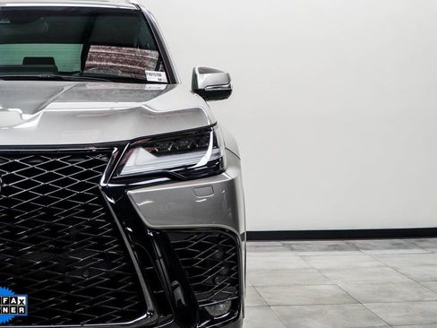 Used 2023 Lexus LX 600 F Sport w/ Accessory Package (Z1) AWD/4WD image 7