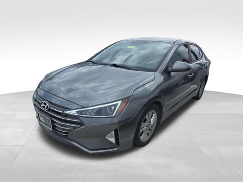 Used 2019 Hyundai Elantra SEL FWD image 1