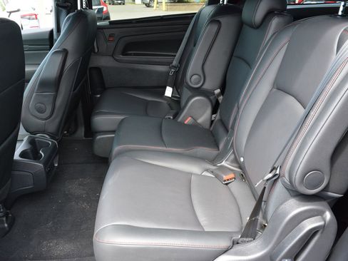 Used 2025 Honda Odyssey Sport-L image 15