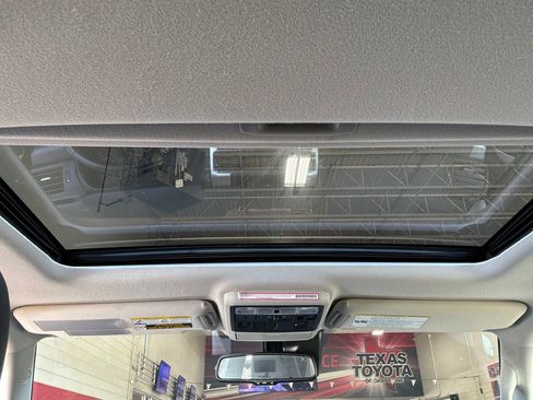 Used 2023 Toyota 4Runner SR5 Premium w/ Moonroof Package RWD image 19