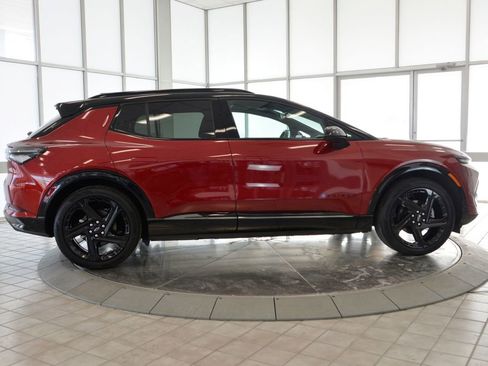 Used 2025 Chevrolet Equinox EV RS w/ Active Safety Package 3 image 9