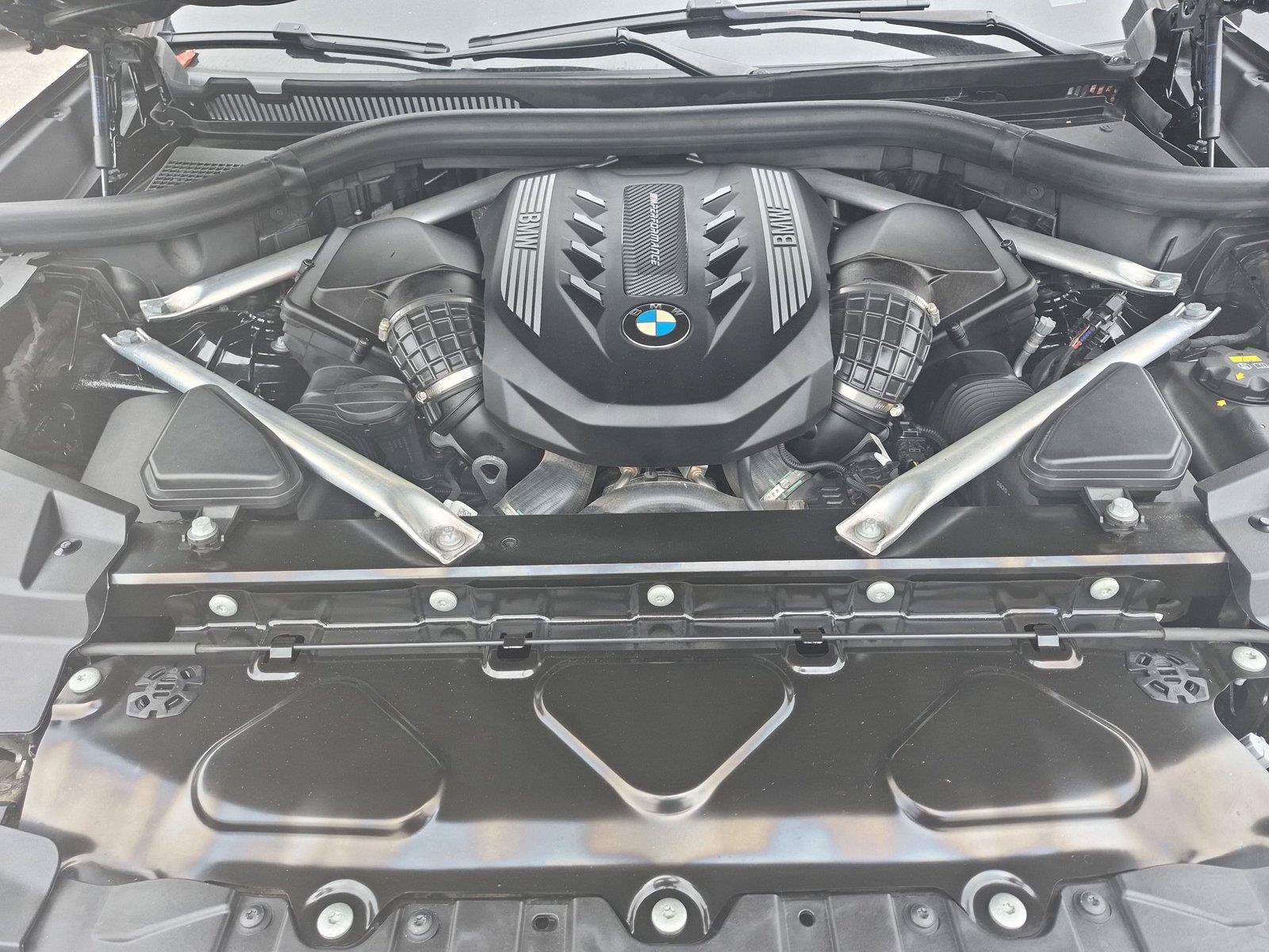 Used 2021 BMW X5 M50i AWD/4WD image 37