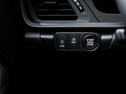 Used 2025 Porsche 911 Carrera GTS image 16