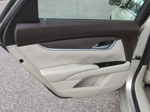 Used 2014 Cadillac XTS image 16