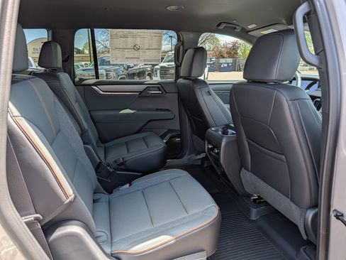 New 2026 GMC Acadia AT4 AWD/4WD image 28