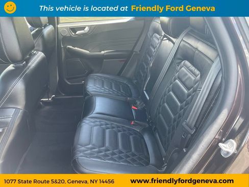 Used 2023 Ford Escape Platinum w/ Premium Technology Package AWD/4WD image 31