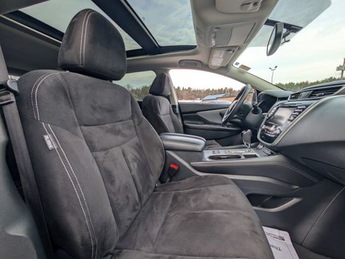 Used 2019 Nissan Murano SV w/ Premium Package image 42