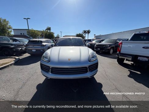 Used 2023 Porsche Cayenne AWD/4WD image 9