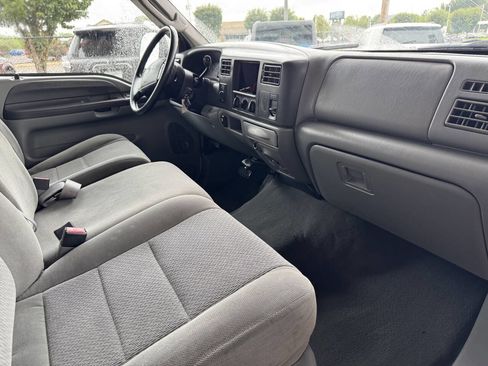 Used 2004 Ford F350 XLT image 11