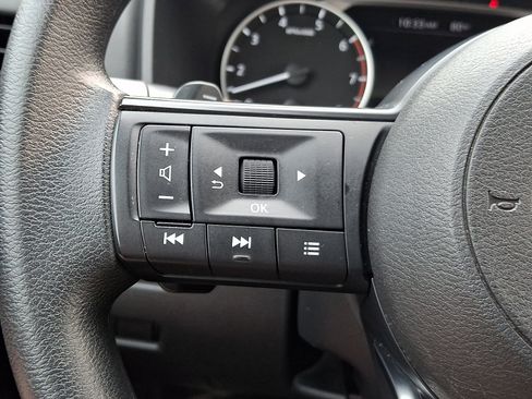 Used 2024 Nissan Rogue SV AWD/4WD image 20