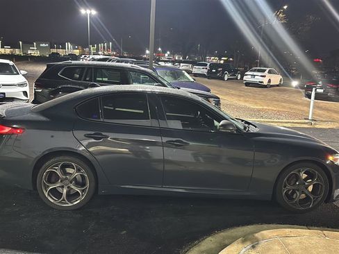 Used 2019 Alfa Romeo Giulia Ti Sport w/ Quick Order Package 22S Sport image 4