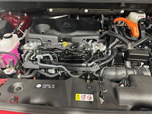 Used 2025 Toyota RAV4 LE AWD/4WD image 67