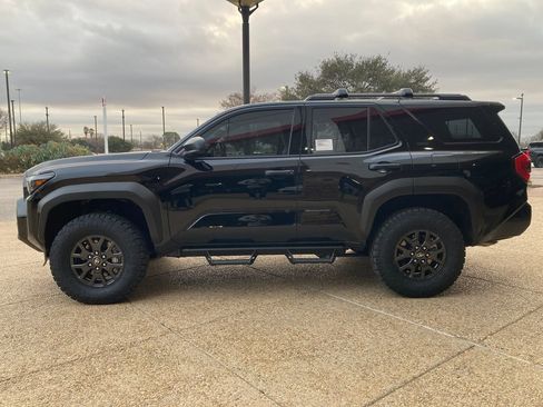 New 2026 Toyota 4Runner SR5 image 7