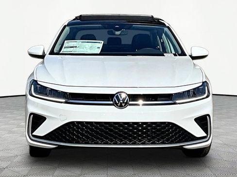 New 2026 Volkswagen Jetta SE FWD image 2