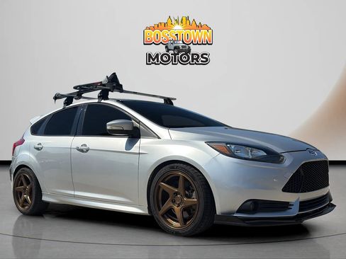 Used 2014 Ford Focus ST FWD image 11