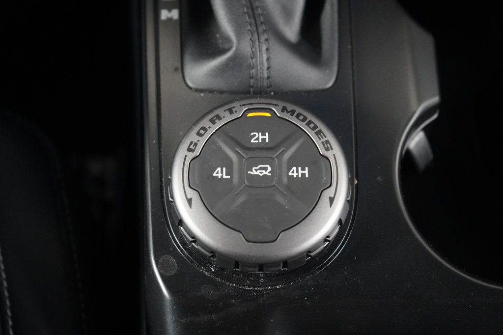 Used 2025 Ford Bronco Outer Banks AWD/4WD image 25