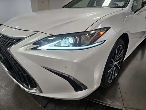 Used 2025 Lexus ES 350 w/ Premium Package image 22