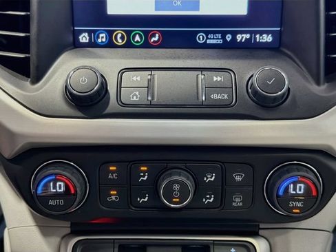 Certified 2023 GMC Acadia SLT w/ Preferred Package AWD/4WD image 15