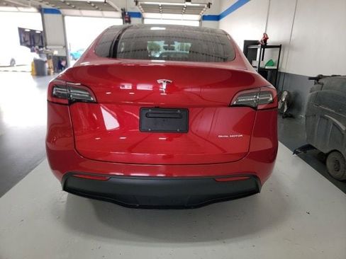 Used 2021 Tesla Model Y Long Range AWD/4WD image 6