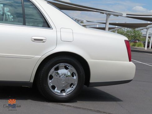 Used 2002 Cadillac De Ville DHS w/ Safety/Security Pkg FWD image 21
