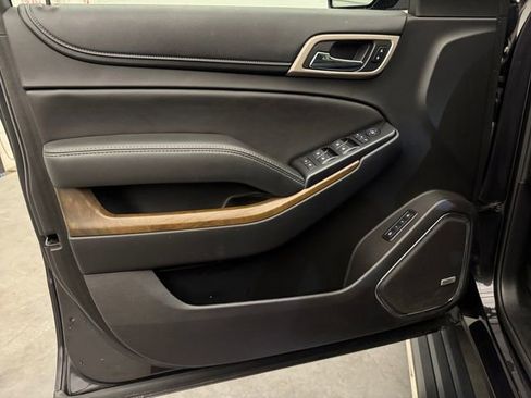 Used 2018 GMC Yukon Denali w/ Denali Ultimate Package image 4