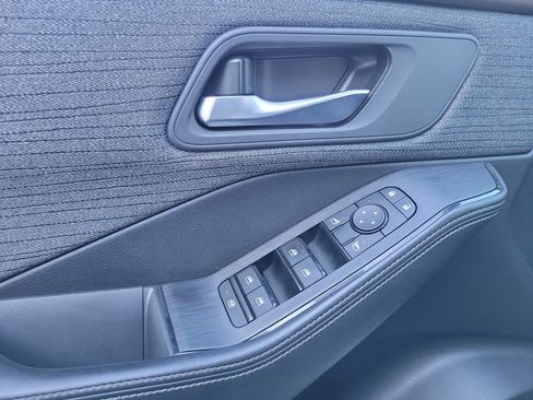 Certified 2023 Nissan Rogue SV image 16