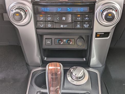 Certified 2021 Toyota 4Runner Limited AWD/4WD image 32