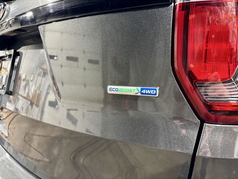 Used 2017 Ford Explorer Sport w/ Equipment Group 401A image 21