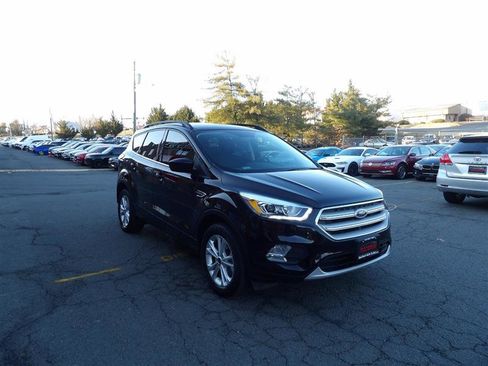 Used 2018 Ford Escape SEL image 3