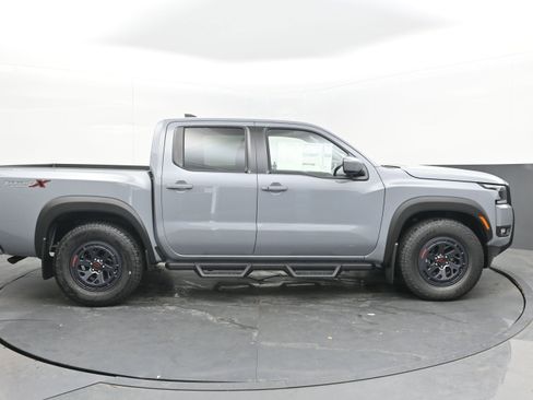 New 2025 Nissan Frontier Pro-X image 8
