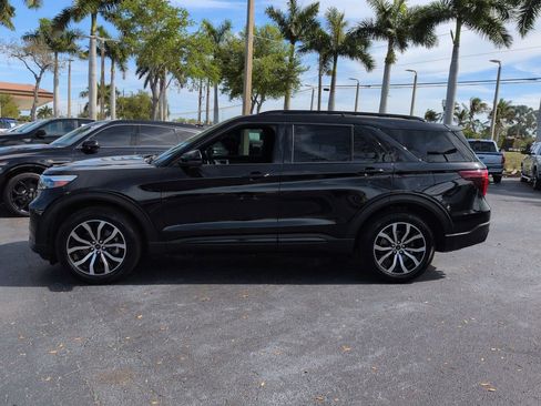 Used 2020 Ford Explorer ST w/ Premium Technology Package image 7