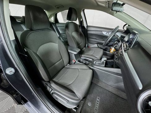 Certified 2023 Kia Forte LXS image 26