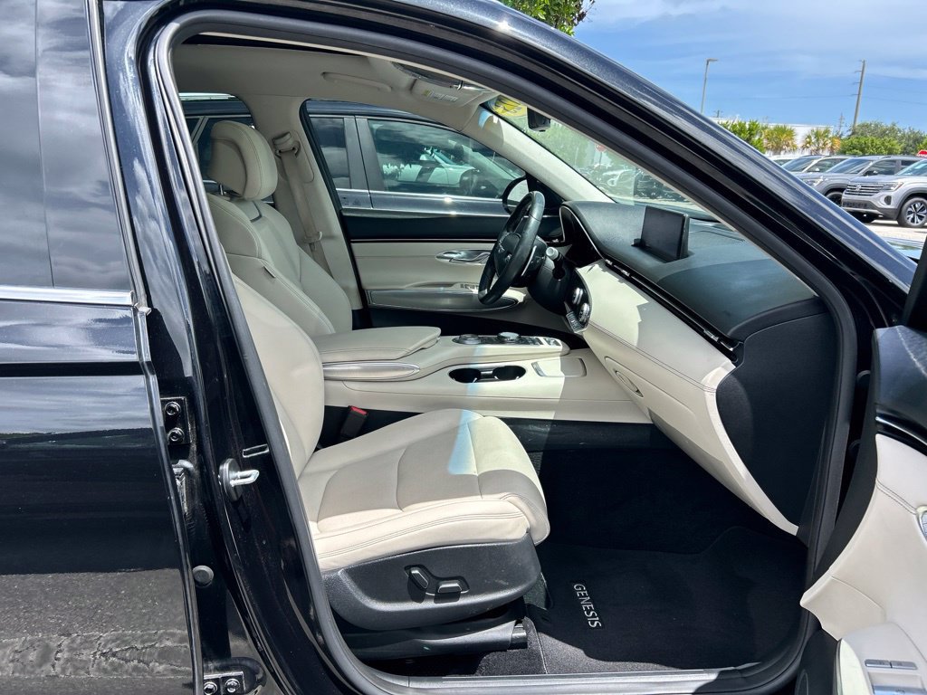 Used 2023 Genesis GV70 2.5T w/ Select Package AWD/4WD image 40