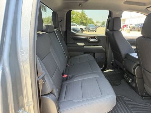 Used 2024 Chevrolet Silverado 1500 LT AWD/4WD image 31
