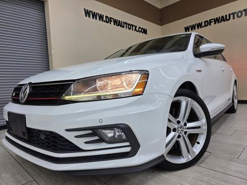 Used 2017 Volkswagen Jetta GLI FWD image 1