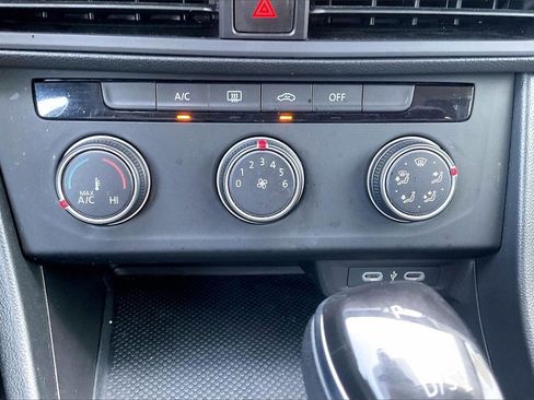 Used 2024 Volkswagen Jetta S image 31