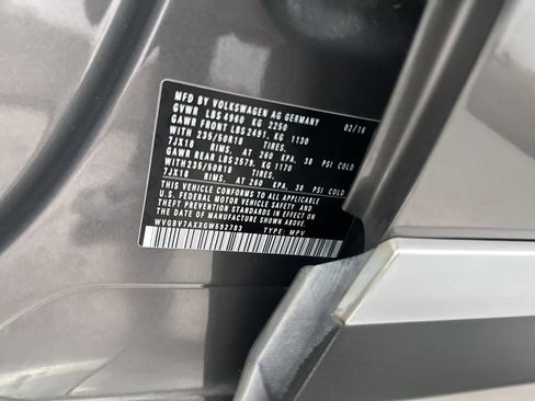 Used 2016 Volkswagen Tiguan SE image 33